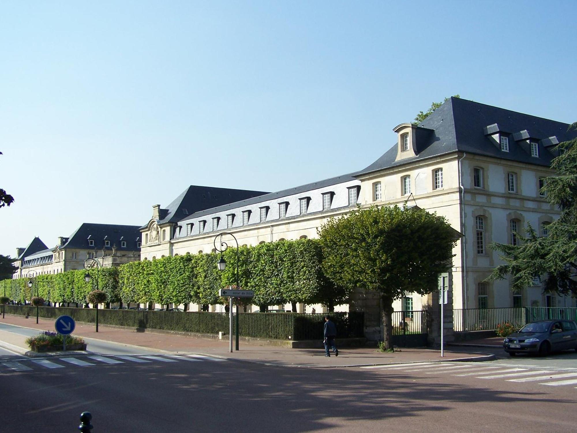 La Douce Evasion A 13 Minutes Du Chateau De Versailles Сен-Сир-л'Эколь Экстерьер фото